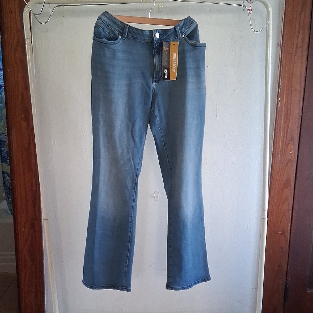 Lee Women's Flare Jeans in Blue NWT NO offer